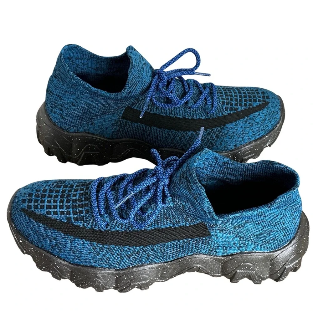 Unbranded •	knit upper